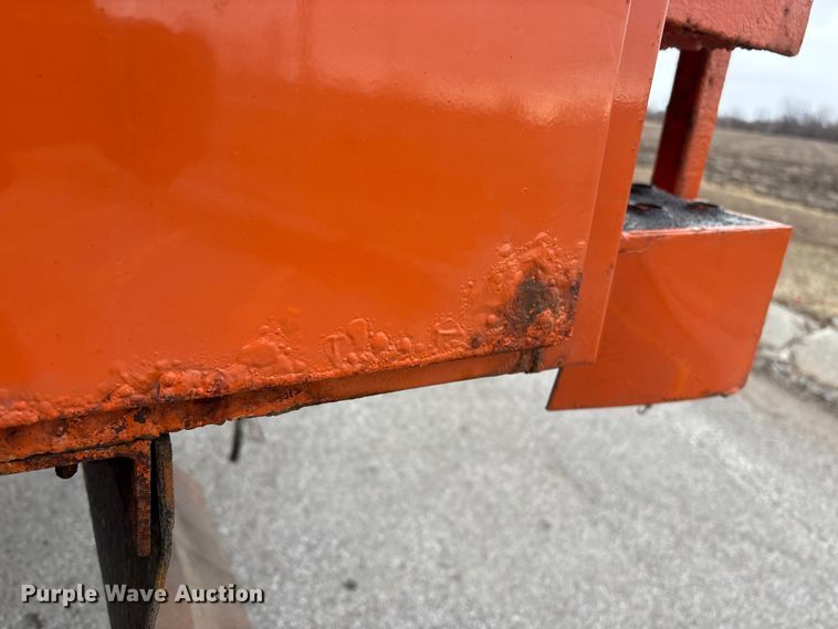 image for item FG2566 Reading UR132ADW-D utility bed