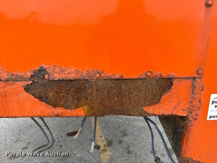 image for item FG2566 Reading UR132ADW-D utility bed