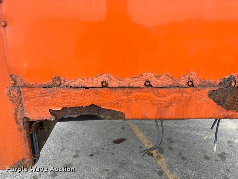 image for item FG2566 Reading UR132ADW-D utility bed