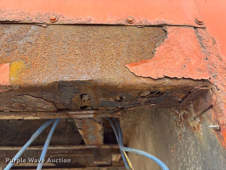 image for item FG2566 Reading UR132ADW-D utility bed