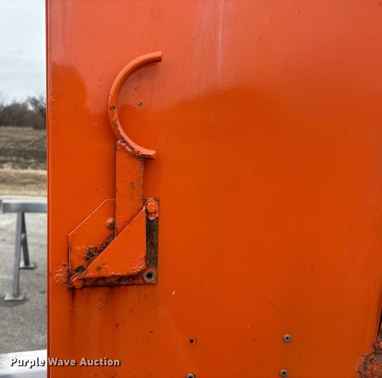 image for item FG2566 Reading UR132ADW-D utility bed