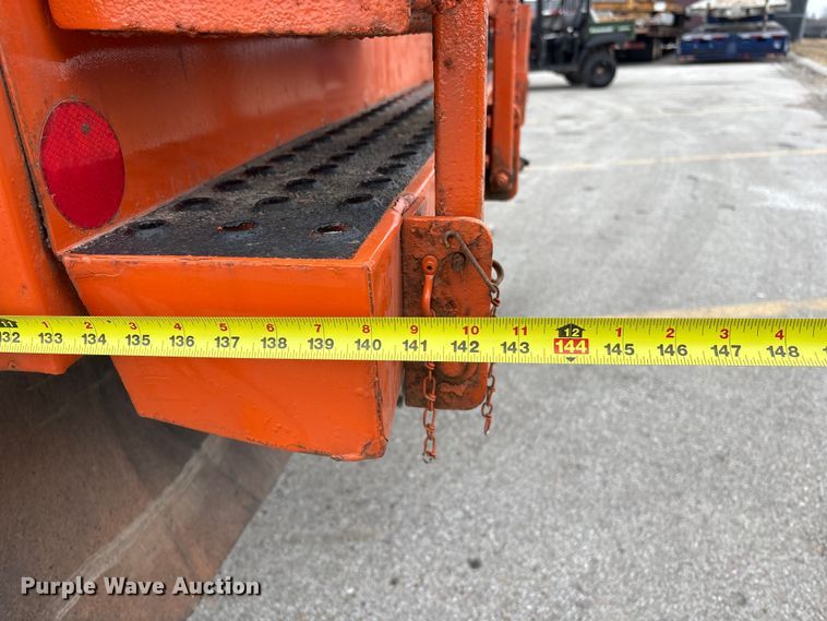 image for item FG2566 Reading UR132ADW-D utility bed