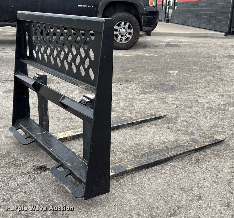 image for item FG2568 Skid steer forks