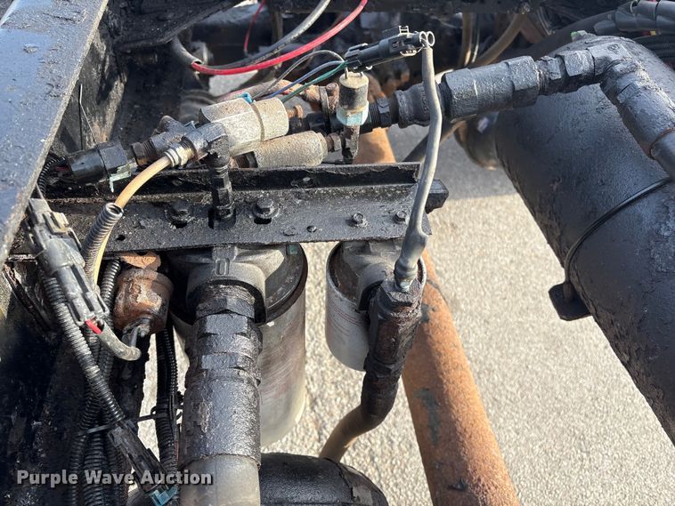 image for item FG2569 2008 Freightliner Business Class M2 semi truck