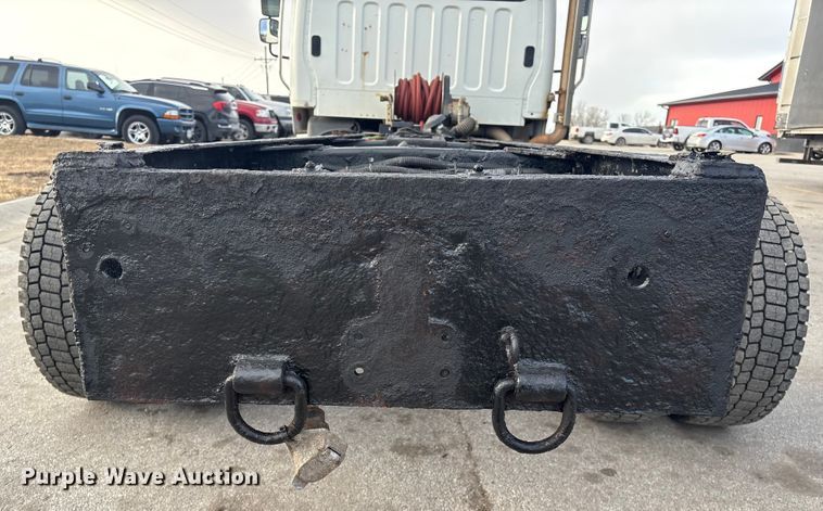 image for item FG2569 2008 Freightliner Business Class M2 semi truck