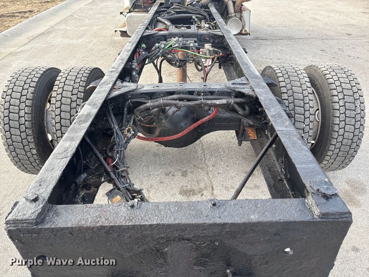 image for item FG2569 2008 Freightliner Business Class M2 semi truck