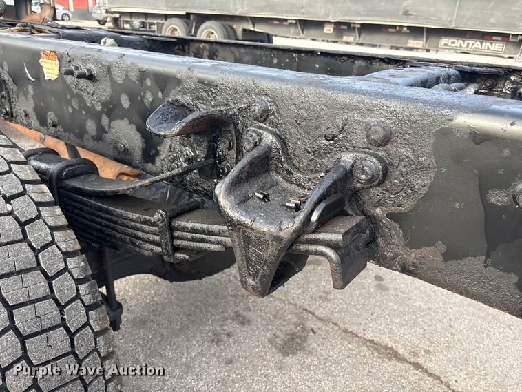 image for item FG2569 2008 Freightliner Business Class M2 semi truck