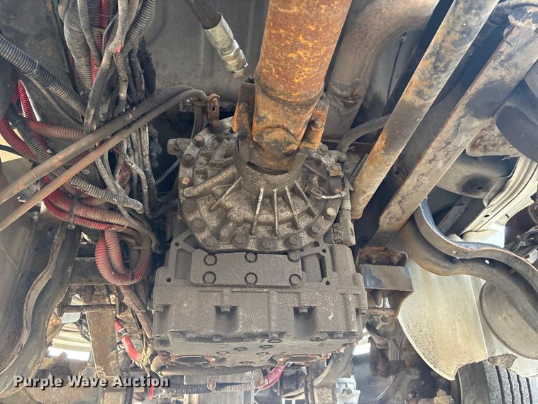 image for item FG2569 2008 Freightliner Business Class M2 semi truck