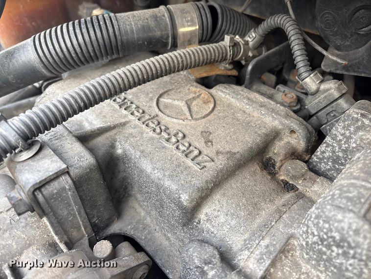 image for item FG2569 2008 Freightliner Business Class M2 semi truck