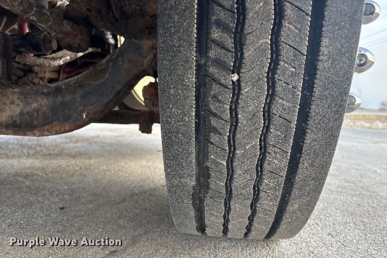 image for item FG2569 2008 Freightliner Business Class M2 semi truck