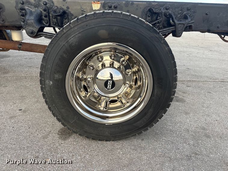 image for item FG2569 2008 Freightliner Business Class M2 semi truck