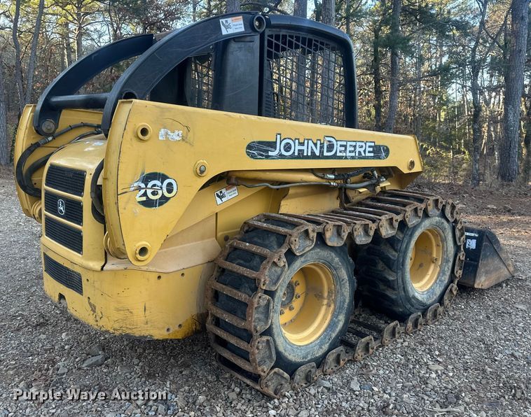 image for item FI0113 2002 John Deere 260 skid steer loader