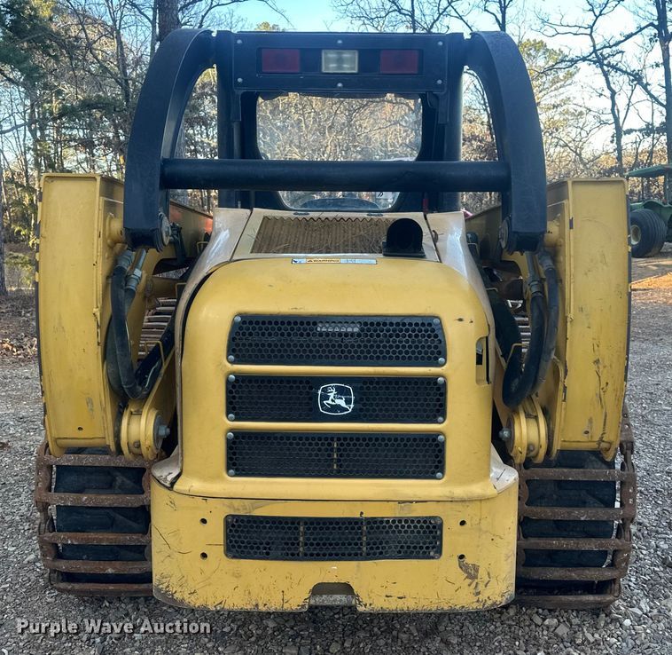 image for item FI0113 2002 John Deere 260 skid steer loader