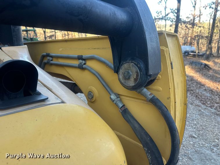 image for item FI0113 2002 John Deere 260 skid steer loader