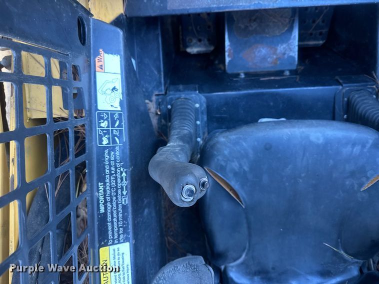 image for item FI0113 2002 John Deere 260 skid steer loader