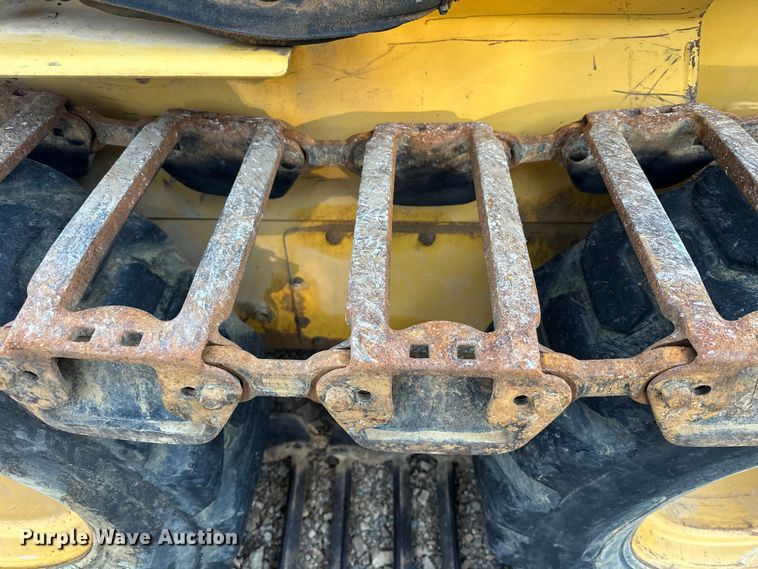 image for item FI0113 2002 John Deere 260 skid steer loader