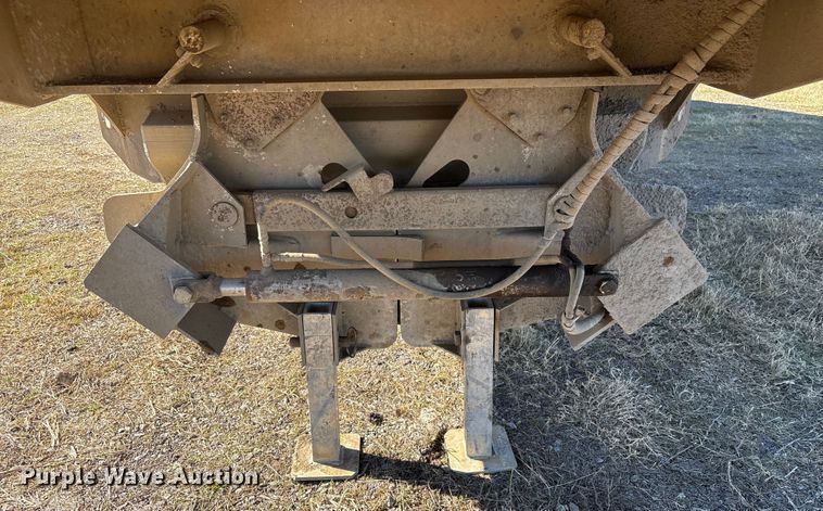 image for item FI0117 2013 Travis S/102 bottom dump trailer