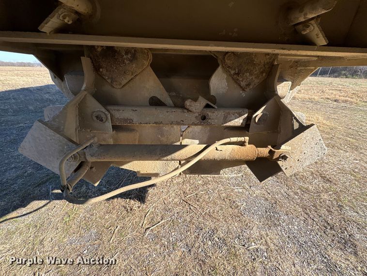 image for item FI0117 2013 Travis S/102 bottom dump trailer