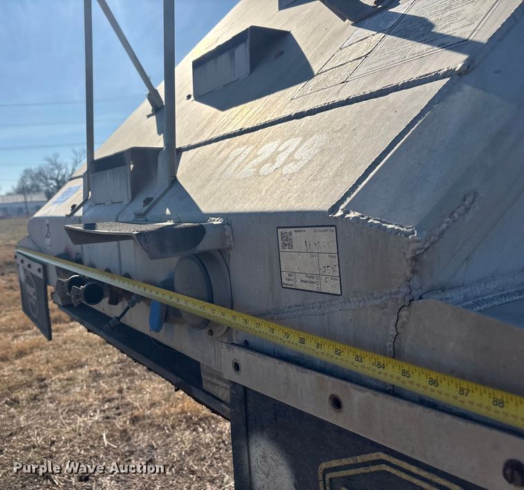 image for item FI0117 2013 Travis S/102 bottom dump trailer