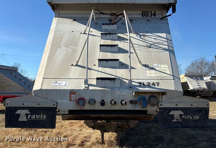 image for item FI0118 2013 Travis S/102 bottom dump trailer