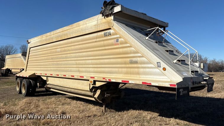 image for item FI0118 2013 Travis S/102 bottom dump trailer