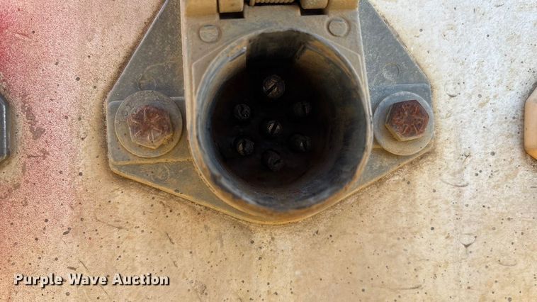 image for item FI0118 2013 Travis S/102 bottom dump trailer