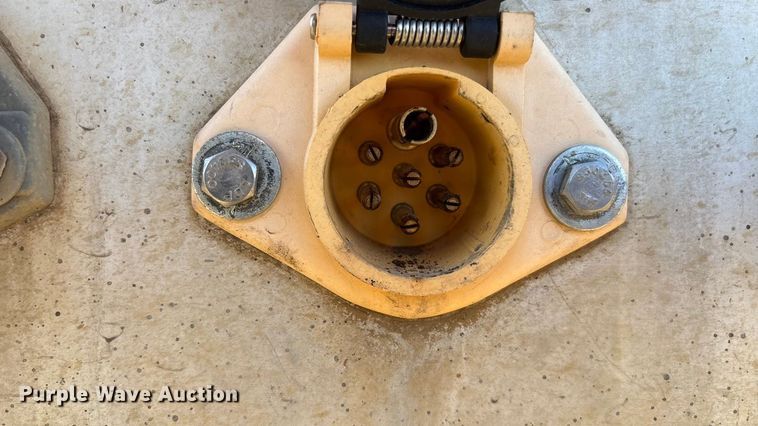 image for item FI0118 2013 Travis S/102 bottom dump trailer