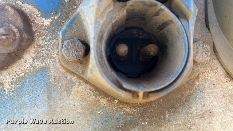 image for item FI0118 2013 Travis S/102 bottom dump trailer