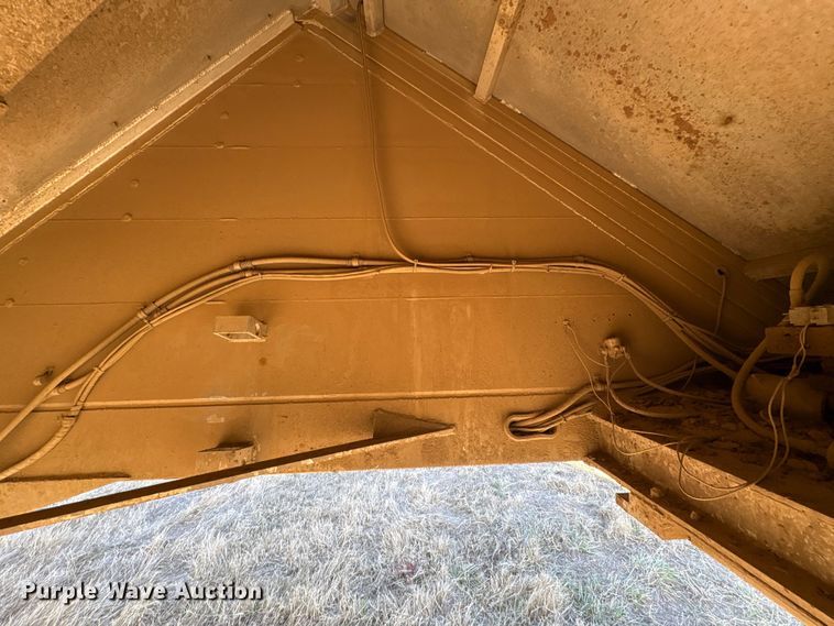 image for item FI0118 2013 Travis S/102 bottom dump trailer