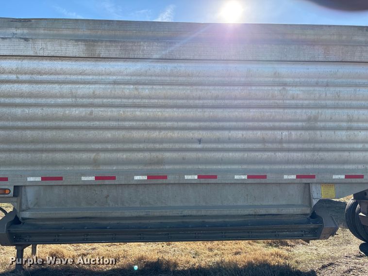 image for item FI0118 2013 Travis S/102 bottom dump trailer