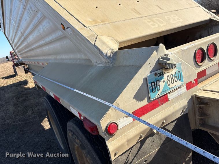 image for item FI0118 2013 Travis S/102 bottom dump trailer