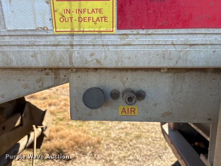 image for item FI0118 2013 Travis S/102 bottom dump trailer