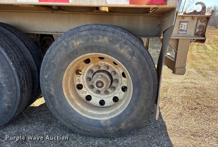 image for item FI0118 2013 Travis S/102 bottom dump trailer