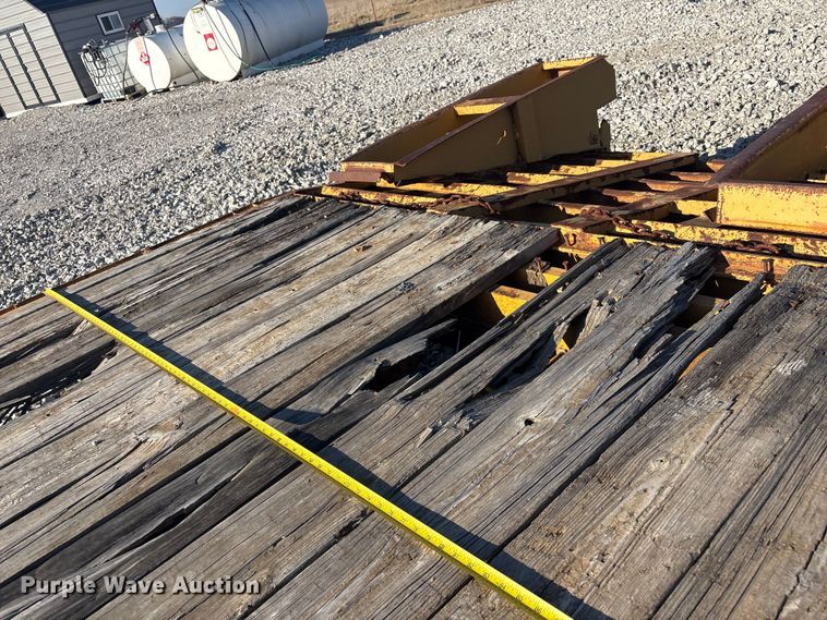 image for item FI0119 2016 Belshe DY255 equipment trailer