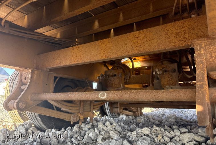 image for item FI0119 2016 Belshe DY255 equipment trailer