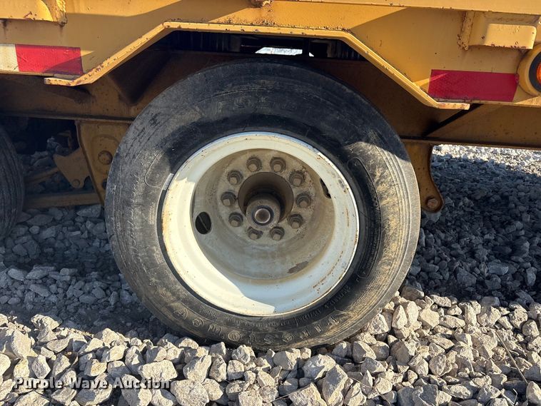 image for item FI0119 2016 Belshe DY255 equipment trailer