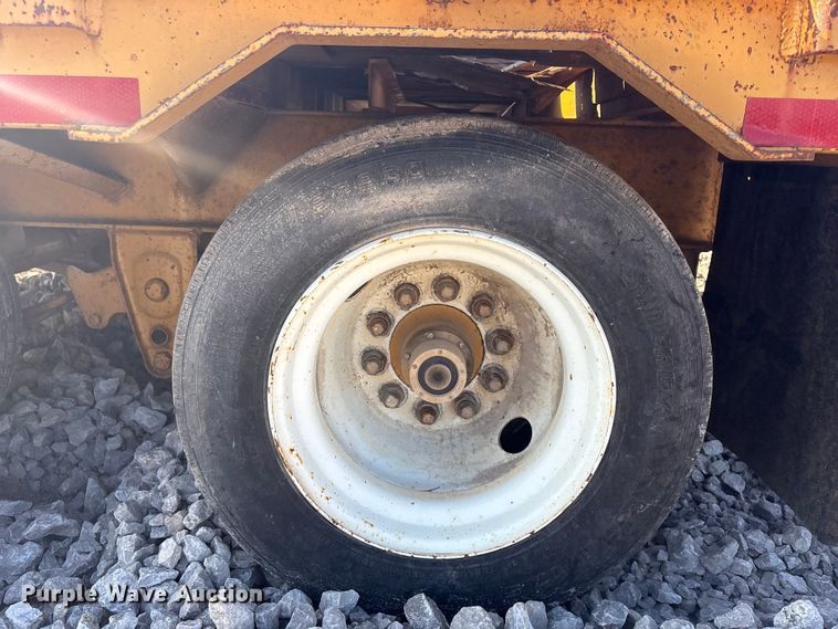 image for item FI0119 2016 Belshe DY255 equipment trailer