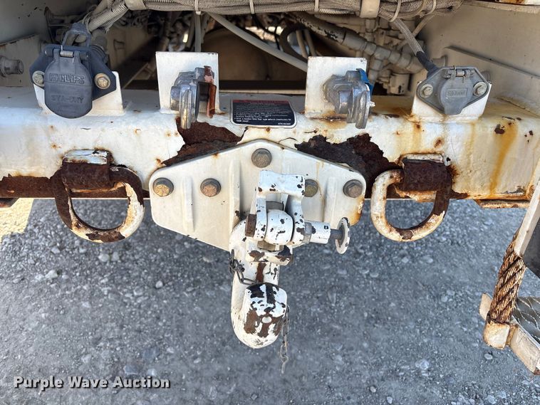 image for item FI0121 2011 Freightliner Business Class M2 Bucket Truck