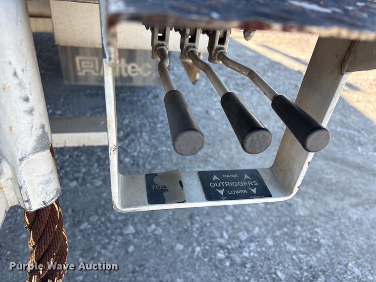 image for item FI0121 2011 Freightliner Business Class M2 Bucket Truck