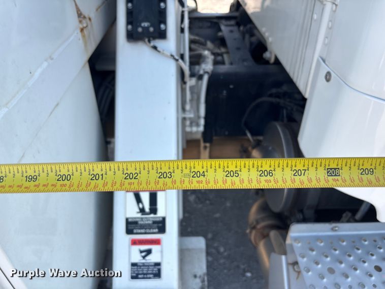 image for item FI0121 2011 Freightliner Business Class M2 Bucket Truck