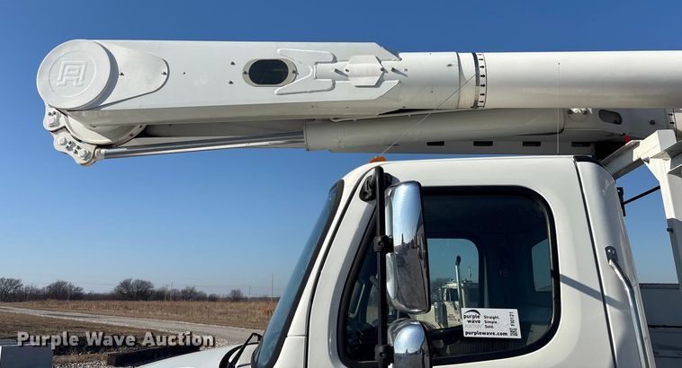 image for item FI0121 2011 Freightliner Business Class M2 Bucket Truck