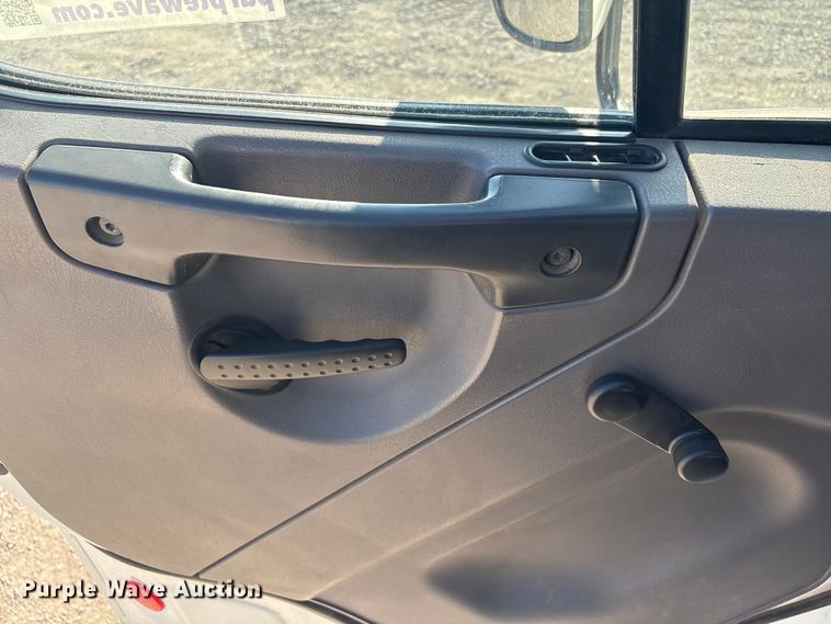 image for item FI0121 2011 Freightliner Business Class M2 Bucket Truck