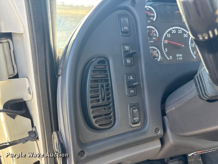 image for item FI0121 2011 Freightliner Business Class M2 Bucket Truck