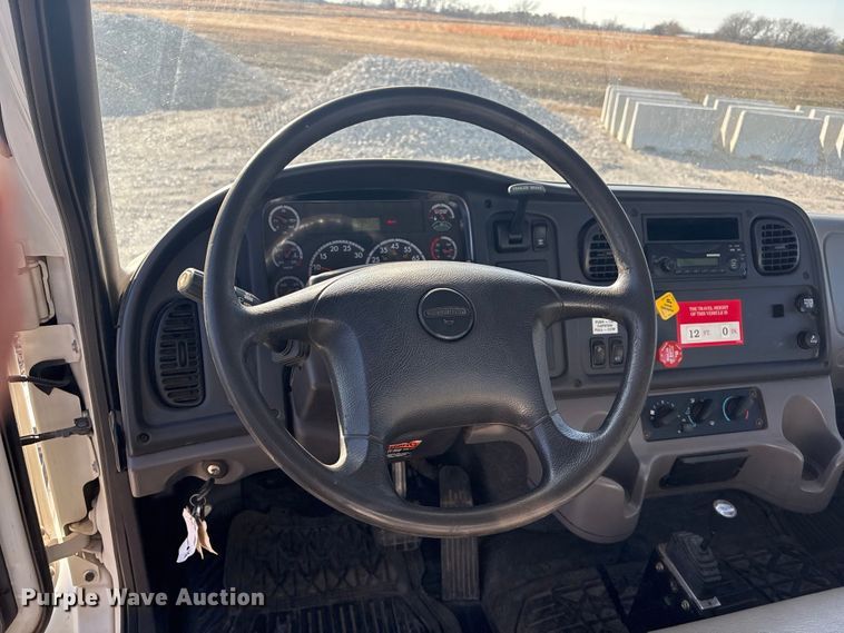 image for item FI0121 2011 Freightliner Business Class M2 Bucket Truck