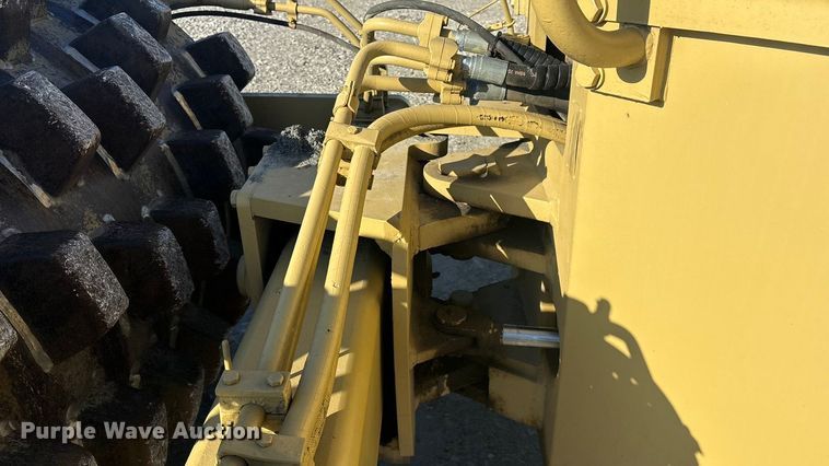 image for item FI0122 Ingersoll Rand SPF-48 Single Drum Roller