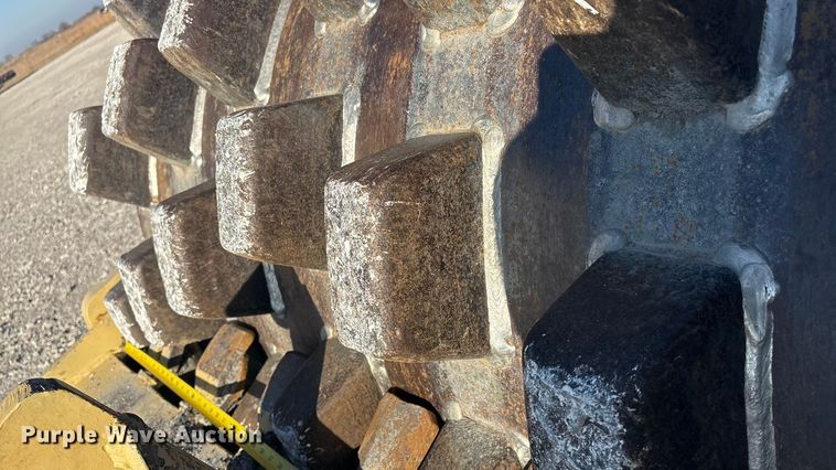 image for item FI0122 Ingersoll Rand SPF-48 Single Drum Roller