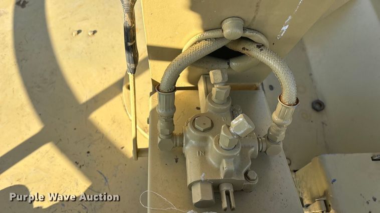 image for item FI0122 Ingersoll Rand SPF-48 Single Drum Roller