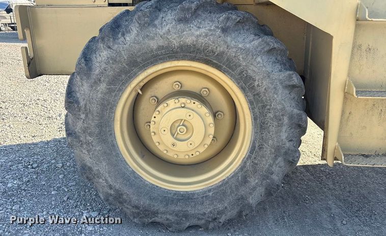 image for item FI0122 Ingersoll Rand SPF-48 Single Drum Roller