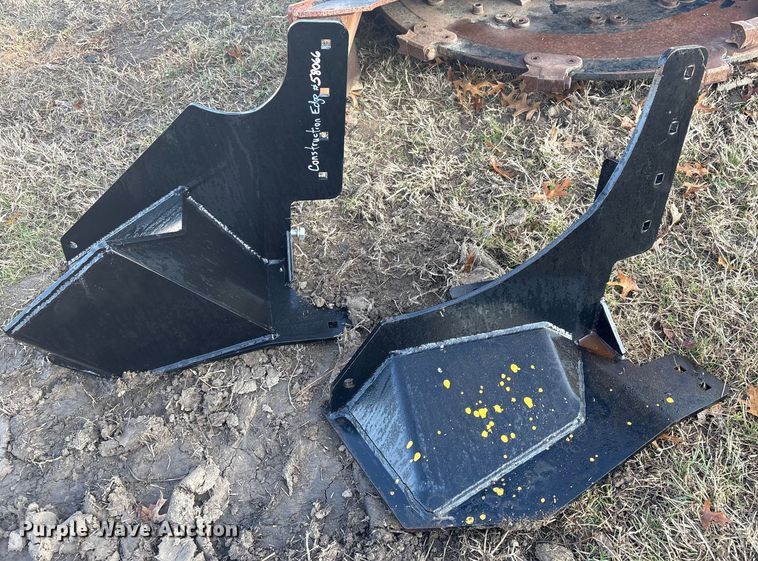 image for item FI0124 Virnig TDM V70 skid steer brush mower