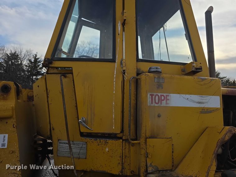 image for item FI0744 1970 Caterpillar 920 wheel loader